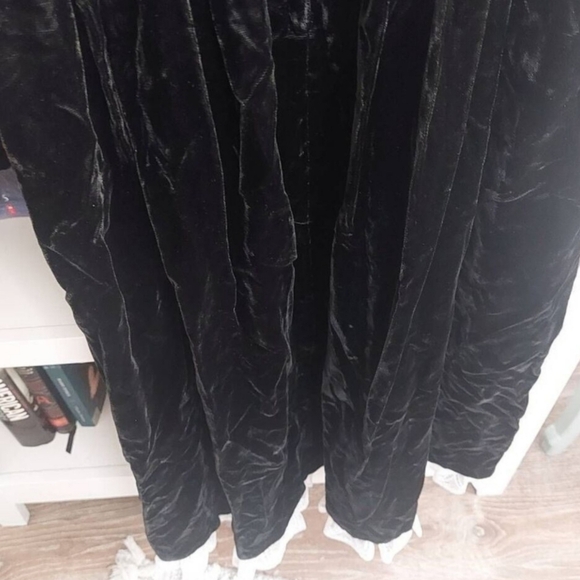 Vintage Jessica McClintock Gunne Sax Black Velvet Victorian Dress |  Gothic - Picture 12 of 13